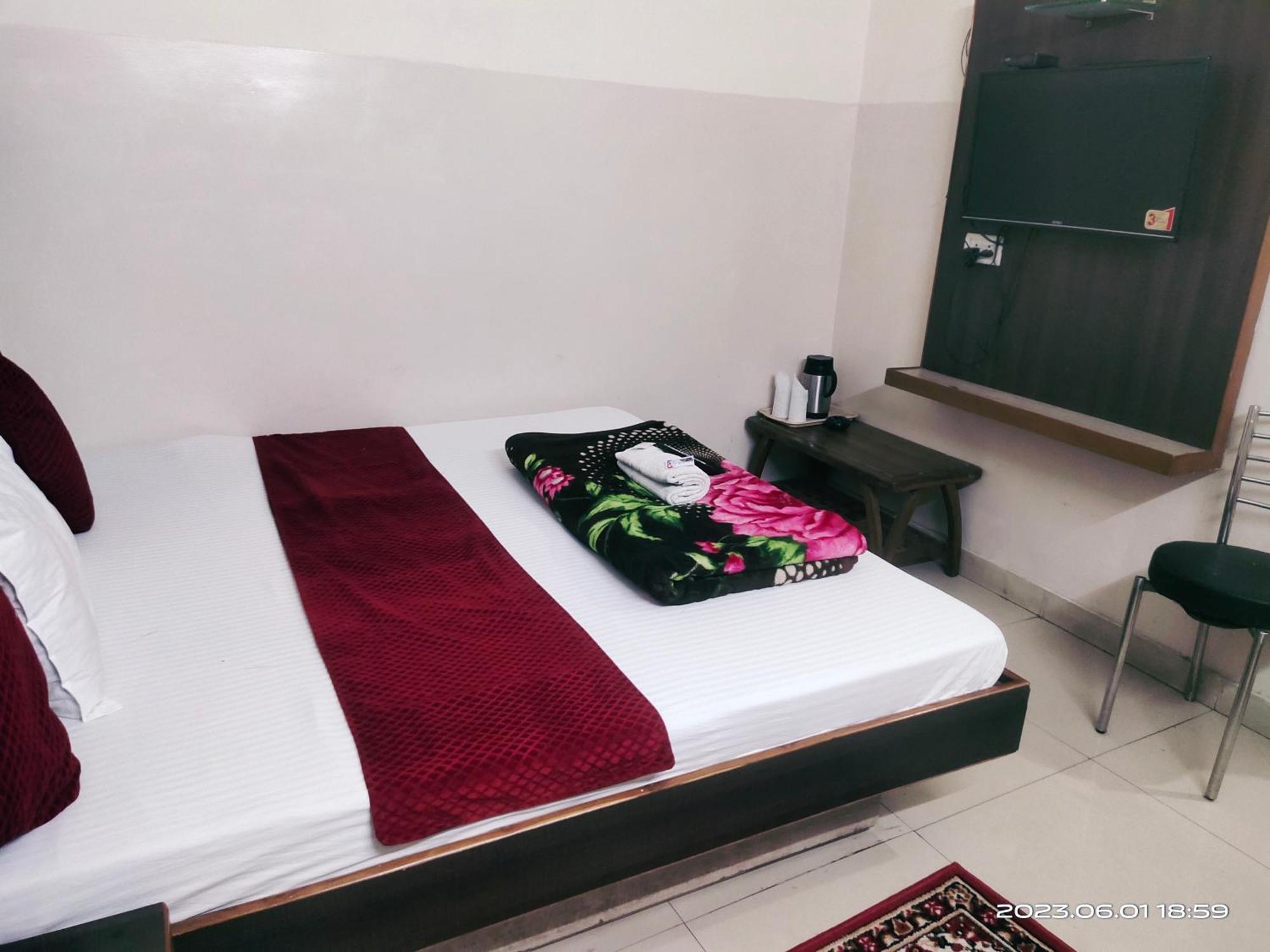 Hotel Diamond New Delhi Luaran gambar